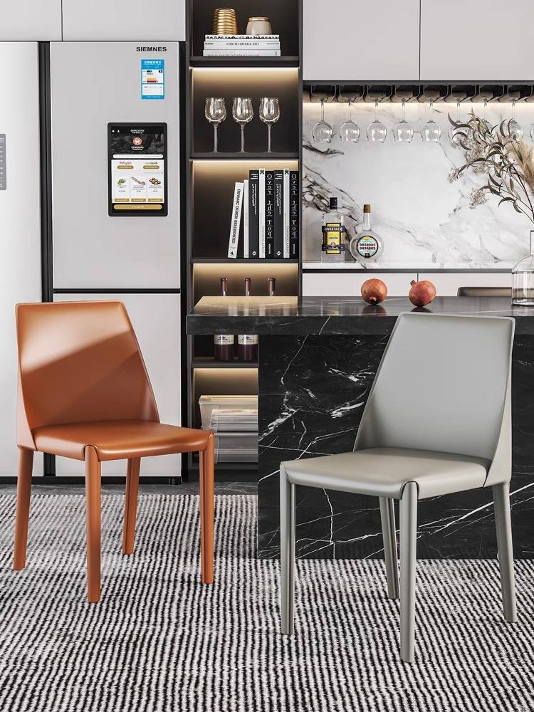 The saddle chair home restaurant, the luxurious high sense island chair designer, has a very simple saddle-covered chair