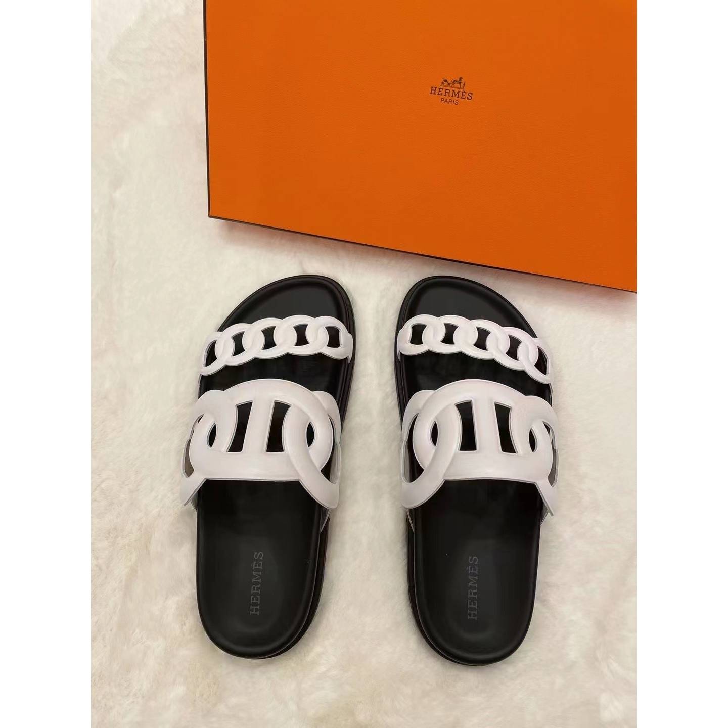 HERMES Hermes Pig Nose Slipper Sandals Classic Black Silver Lefu Shoe Sports Shoes