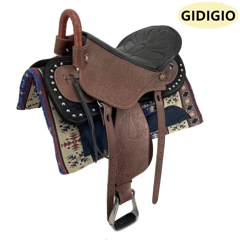 Scrambled with a large, durable saddle + full leather accessories