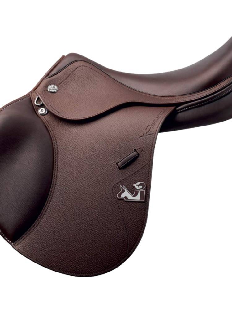 Italian Prestige X -Perience series of saddle -man horses and horses.
