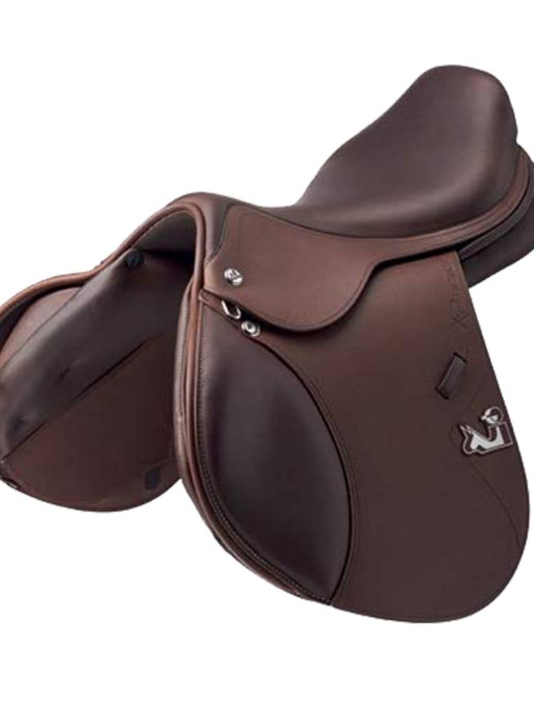 Italian Prestige X -Perience series of saddle -man horses and horses.
