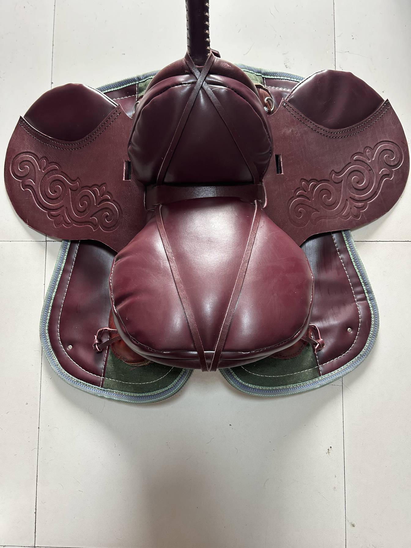 North-west jingle-salve-like saddles of nomadic traditional horse tools riding equipment