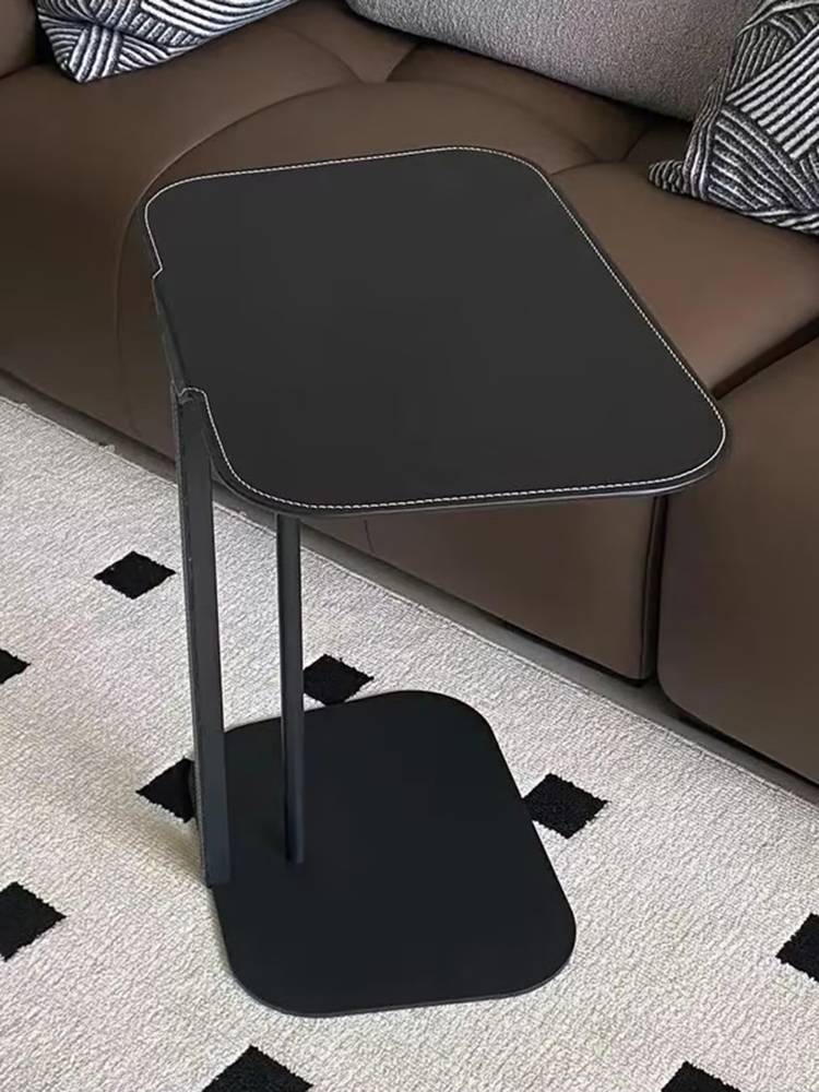 Italian minimalist side light luxury high -level saddle leather hanging horn horn few living room sofa coffee table bedroom bedside small tables