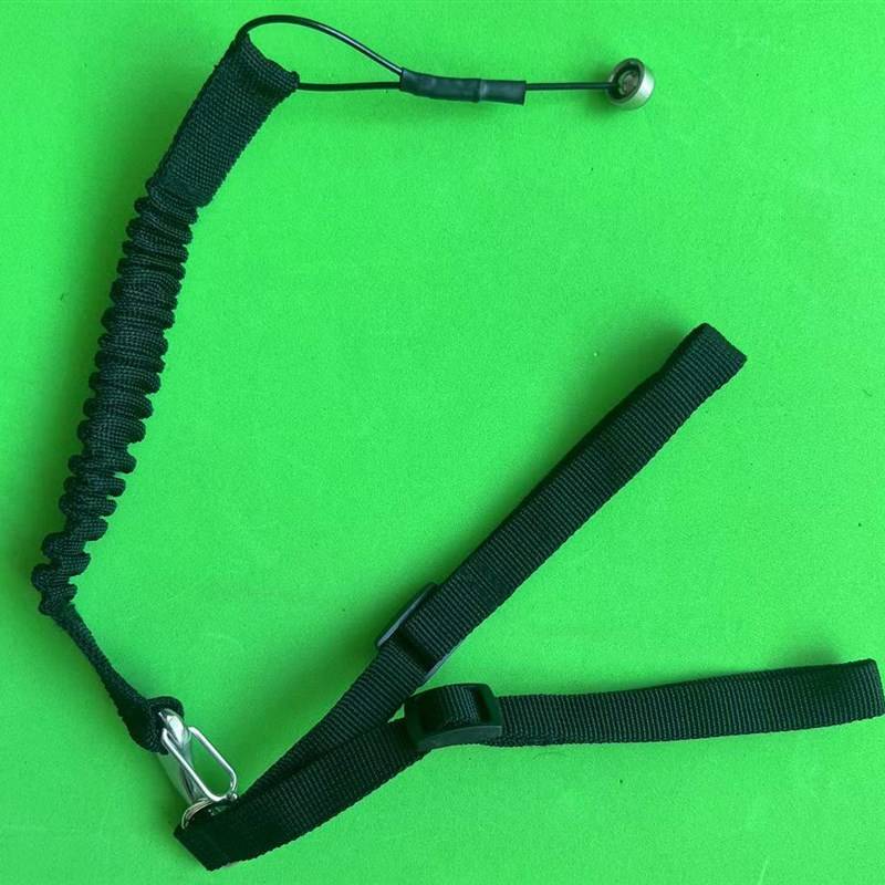 The new equestrian inflatable armor airbag connector connecting rope trigger rope stimulates the saddle connection pull rope spring rope