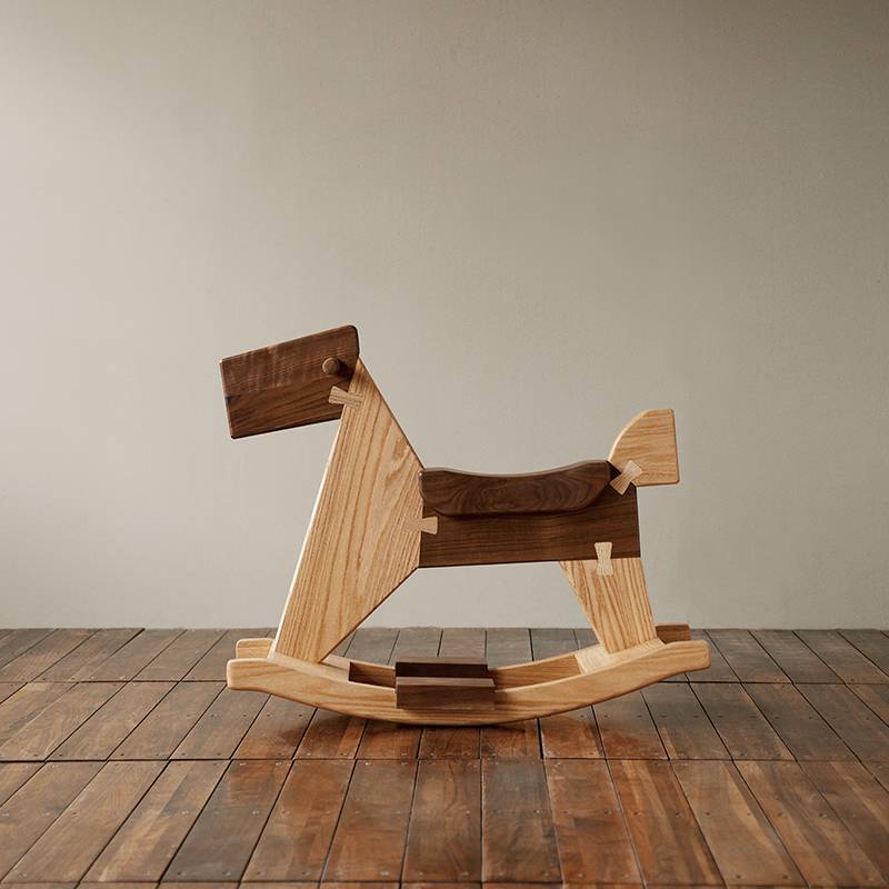 Mumo Mumo Solid Trojan Red Oak Black Walnut Solid Wood Solid Children Shadow Horse Trojan Living Room Swing