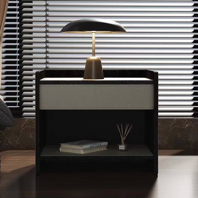 Italian minimalist horse saddle bed headcase bedroom light luxury modern cabinet storage storage designer square bedside cabinet