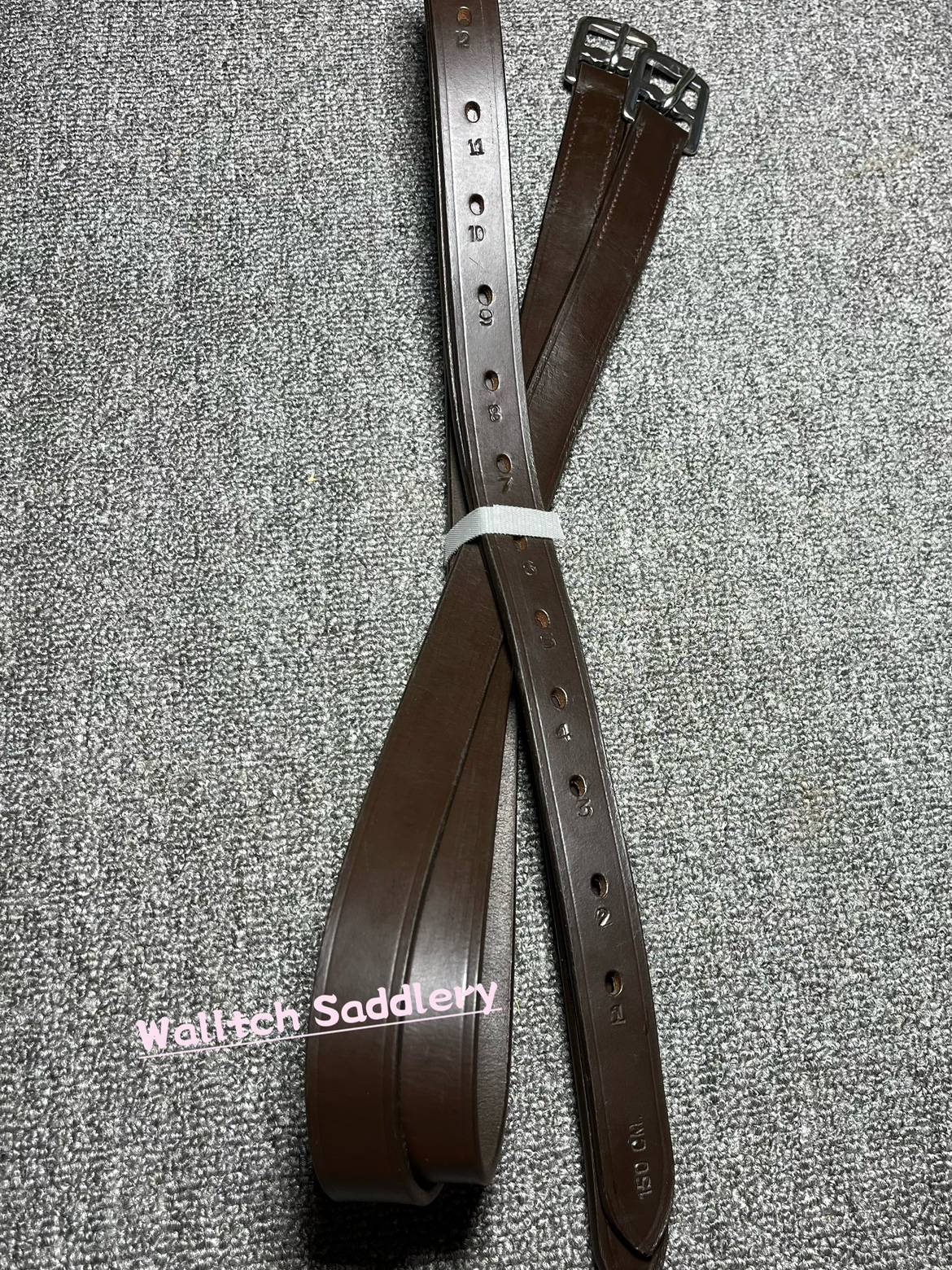 British imported calfskin British horse pedal with oily leather comprehensive saddle disorder saddle -saddle accessories