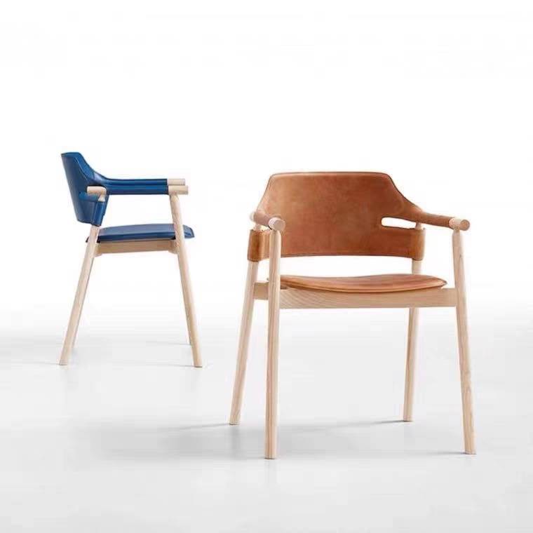 Italian minimalist home uses saddle leather solid wood dining chair desk chair, hotel dining room armrest back dining chair art single chair