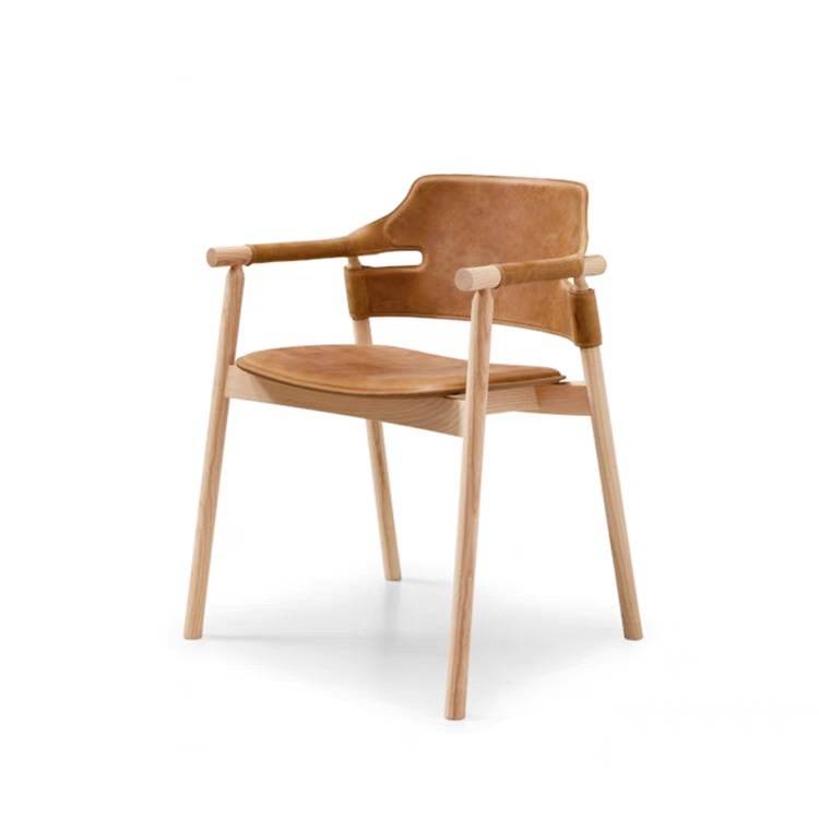 Italian minimalist home uses saddle leather solid wood dining chair desk chair, hotel dining room armrest back dining chair art single chair