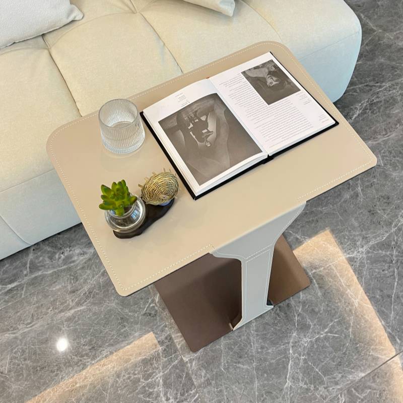 Italian light luxury saddle leather corner several creative iron art small coffee table high -level sense of simple and simple mobile square tables