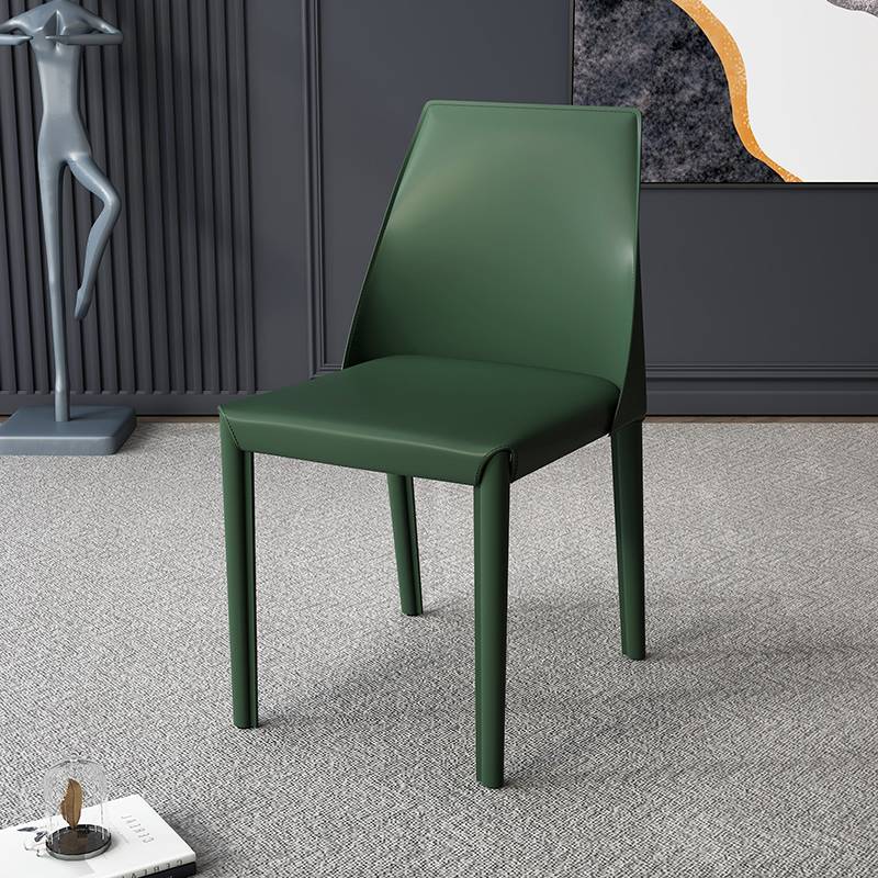 Deep green, high-end saddle chair