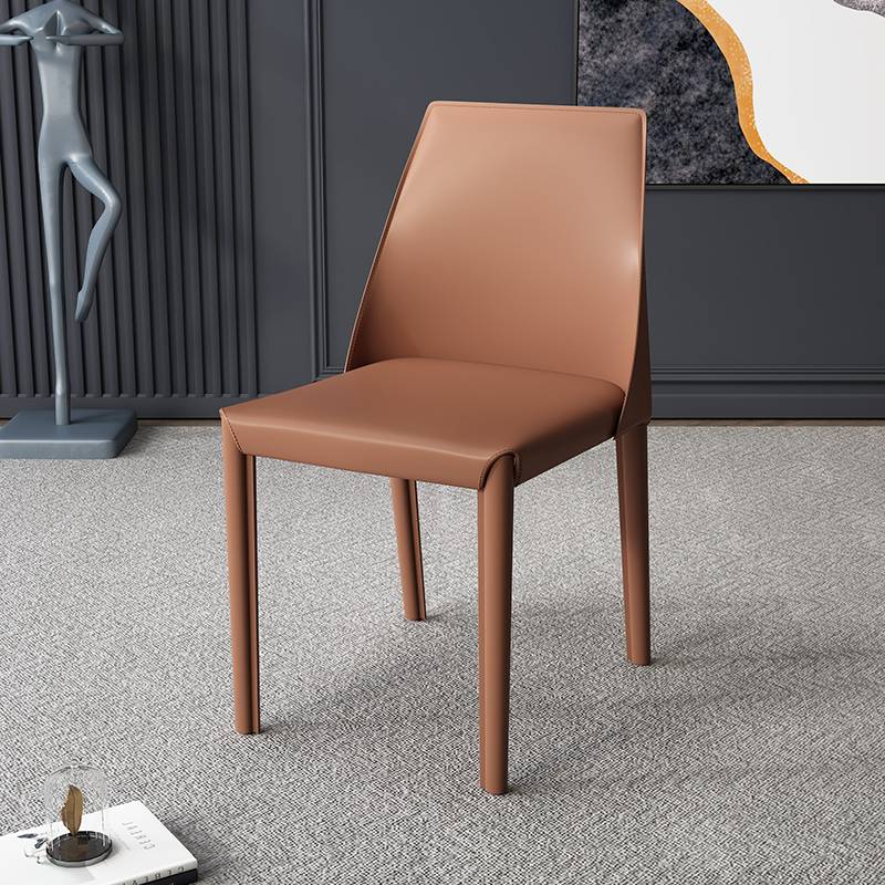 The light tatters, the high-end saddle chair