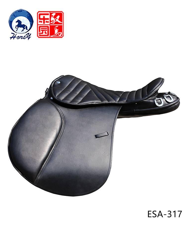 Imported horsebacks, durable saddles, outdoor saddles, eight sets of accessories