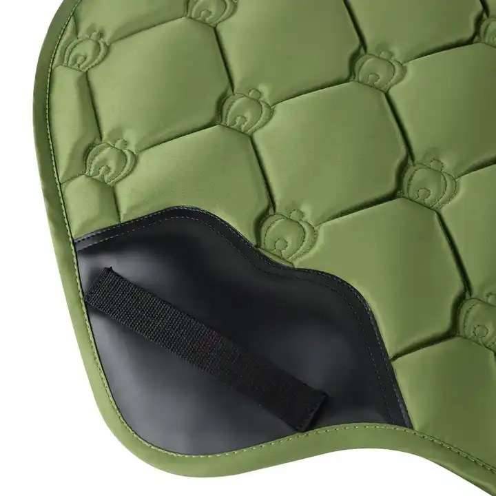 Explosive boutique crown pattern green waterproof and breathable saddle cushion professional equestrian supplies