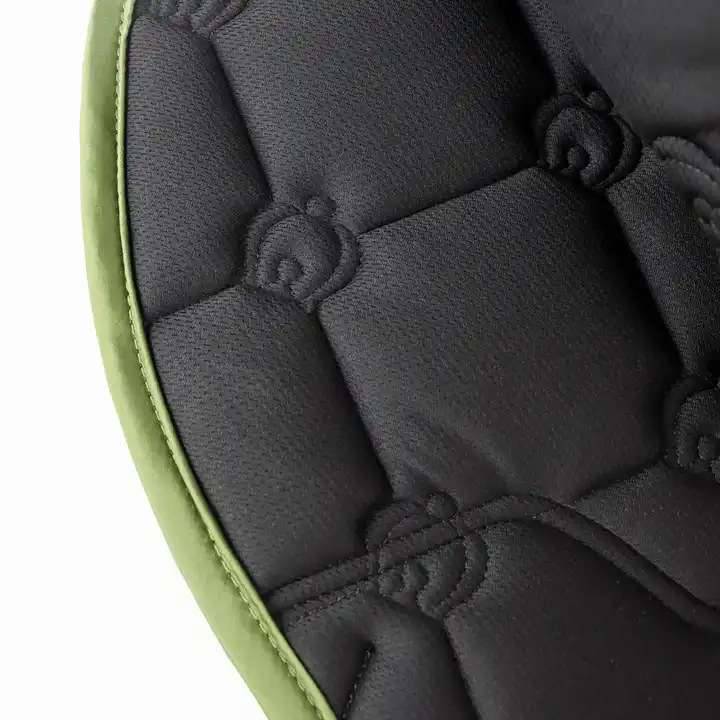 Explosive boutique crown pattern green waterproof and breathable saddle cushion professional equestrian supplies
