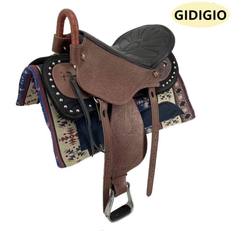 Scrambled with a large, durable saddle + full leather accessories