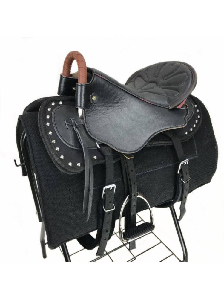 The saddles are all new. The saddles are full of horse-deeps