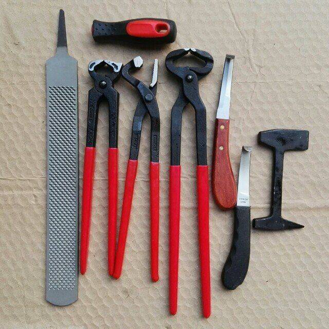 9 pieces of horseshoe tools, imported hoof clams, horseshoe horseshoe, horseshoe, horseshoe, saddle, horses horses horses horses horseshoeramidite supplies