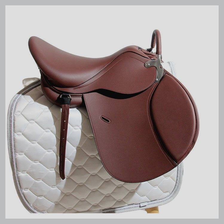 Bring the tail -tailed tributary comprehensive saddling handrail and saddle novice travelers saddle double belly belly super fiber English horse racetewood supplies