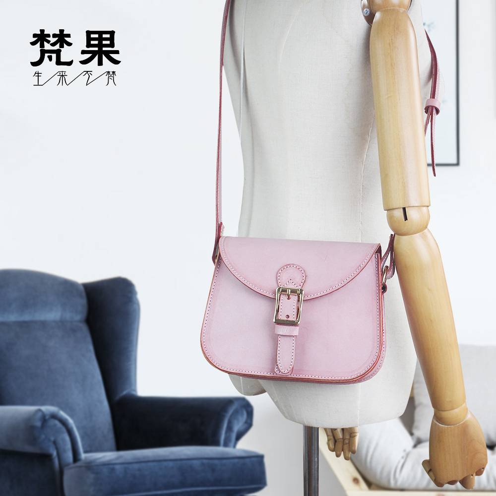 New leather saddle female bag oblique cross -shoulder bag head layer cowhide women's bag fresh youth bag wild bag