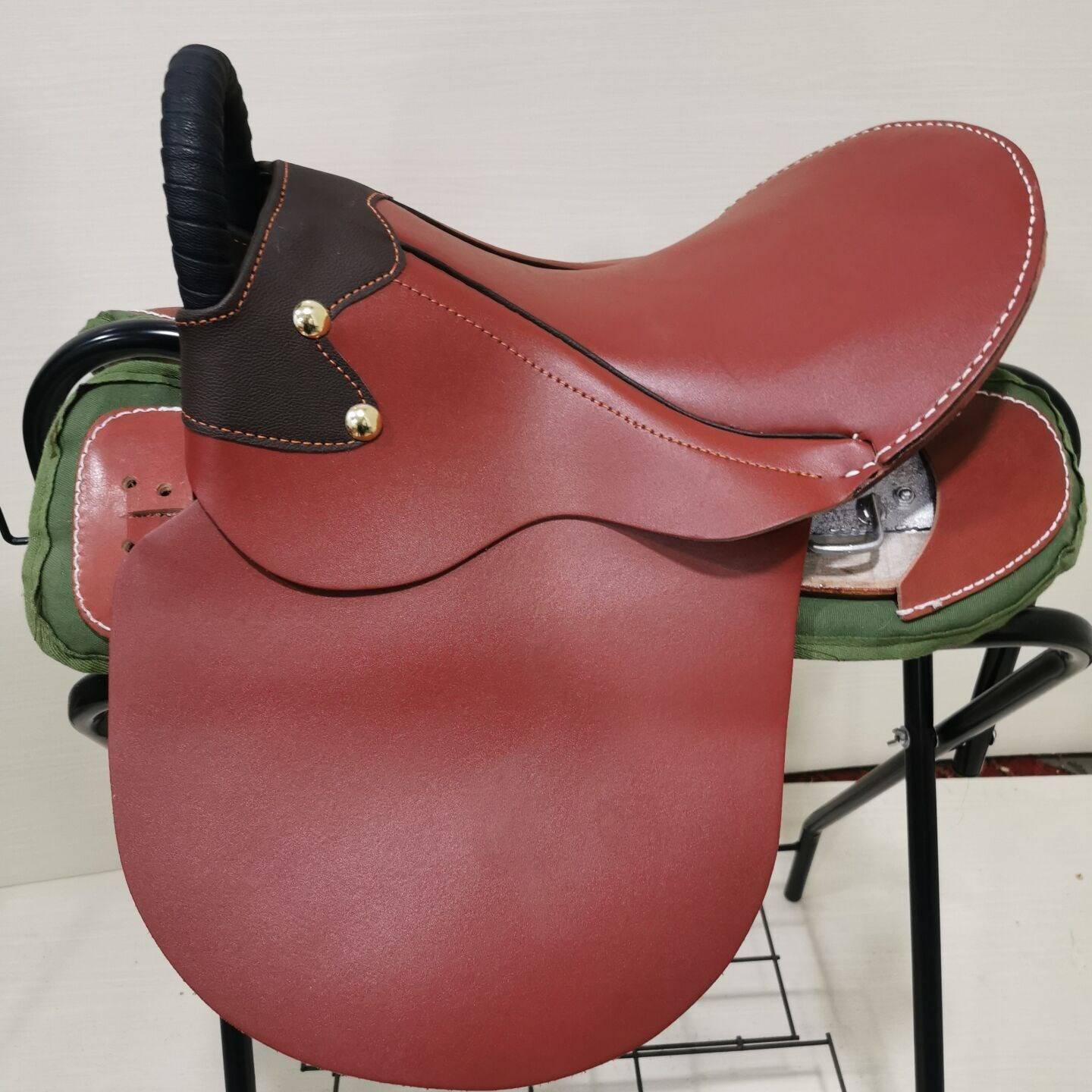 Red, all-skinned, naked saddles