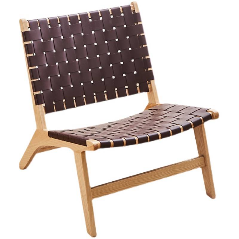 Leaning chairs folding saddles to make up the old Japanese sofas in the northern balcony