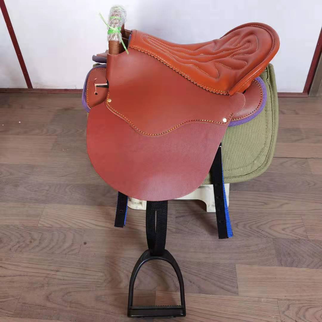 Red saddle