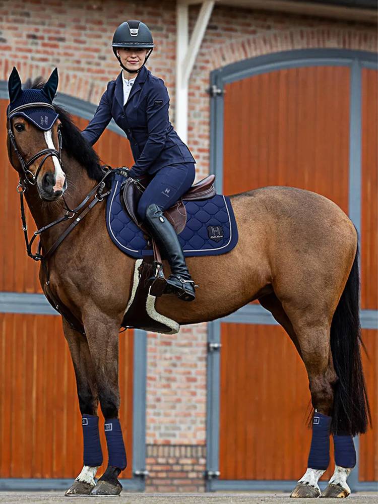 Hello Horse Anti -slip The same color Set Equestrian Horse Three -piece Set Horse Horse Halfar Horse Leg -Lear -Dynamic wear resistance