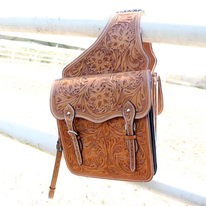 A horse-skin on a saddle bag, a knight with eight feet of horse gear