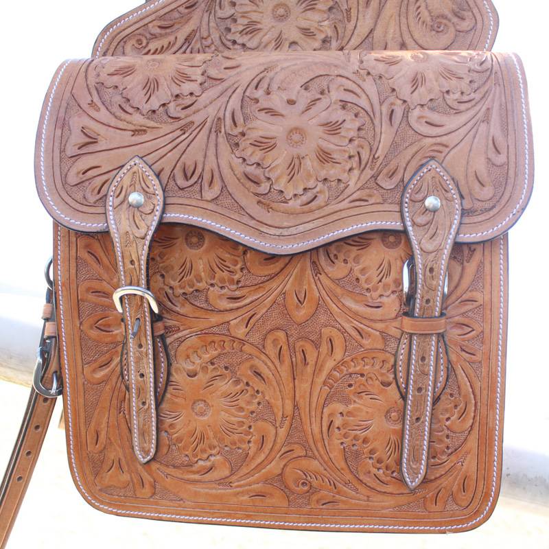 A horse-skin on a saddle bag, a knight with eight feet of horse gear