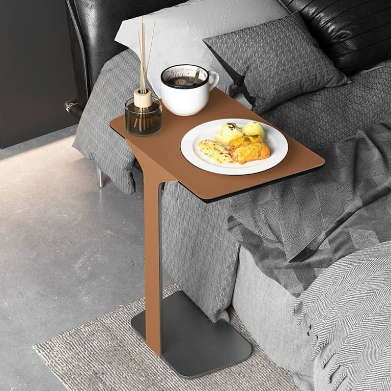 Italian light luxury saddling leather creative iron, simple and high -level sense can move the side of the coffee table square art table