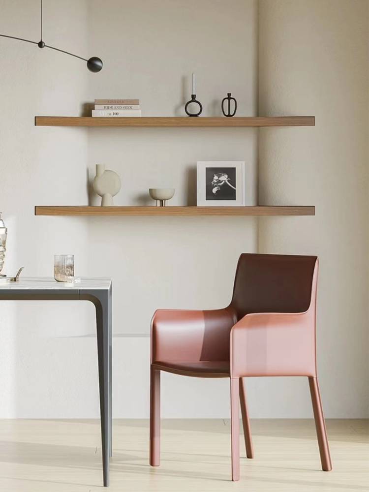 Nordic saddle leather dining chair home light luxury high -end leisure chair Modern minimalist tables and chairs Italian comfortable chair