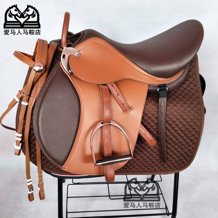 A big horse fusions a full brown tummy belt