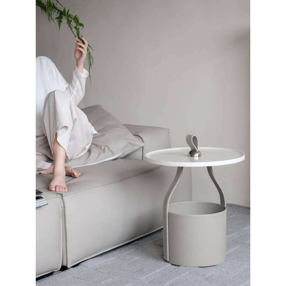 Ruo Nai is limited to glacier ash!Herm@s Creative art handmade saddle leather sofa beside a few light luxury hand coffee table