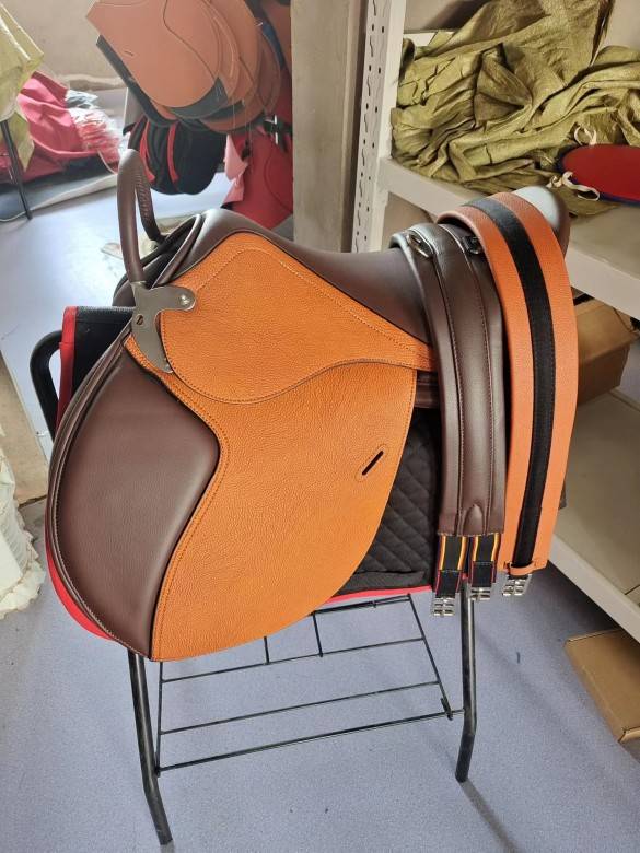 New British comprehensive saddle double belly belly saddling, endurance comprehensive saddle, novice junior junior junior junior first -school coach saddle