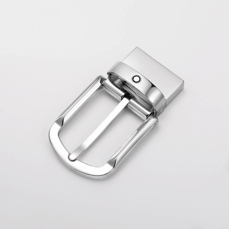 section 7 -- rotated silver buttons 3 cm