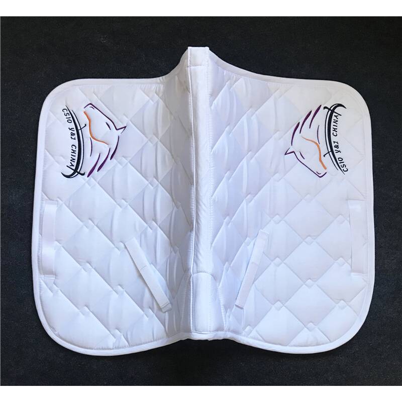 A saddle-stealing oren-steal-stealing saddle-stealing with a sweat-sheltered saddle-white