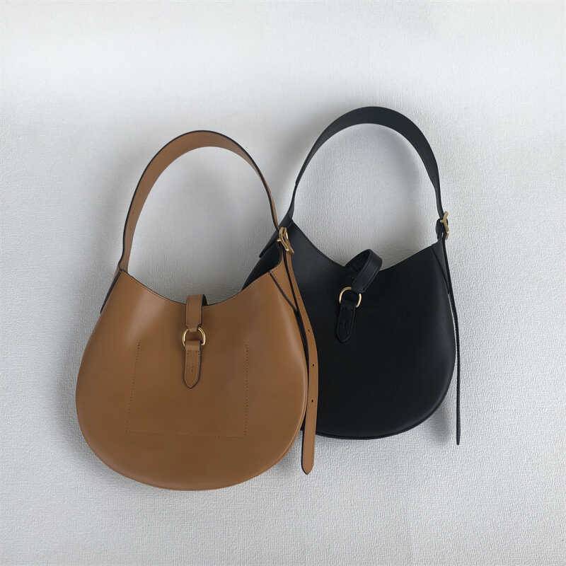 PL Zheng Xiujing, the same ladies all -round partarist -hollow large capacity can praise the saddle bag tote, shoulder the armpit bag