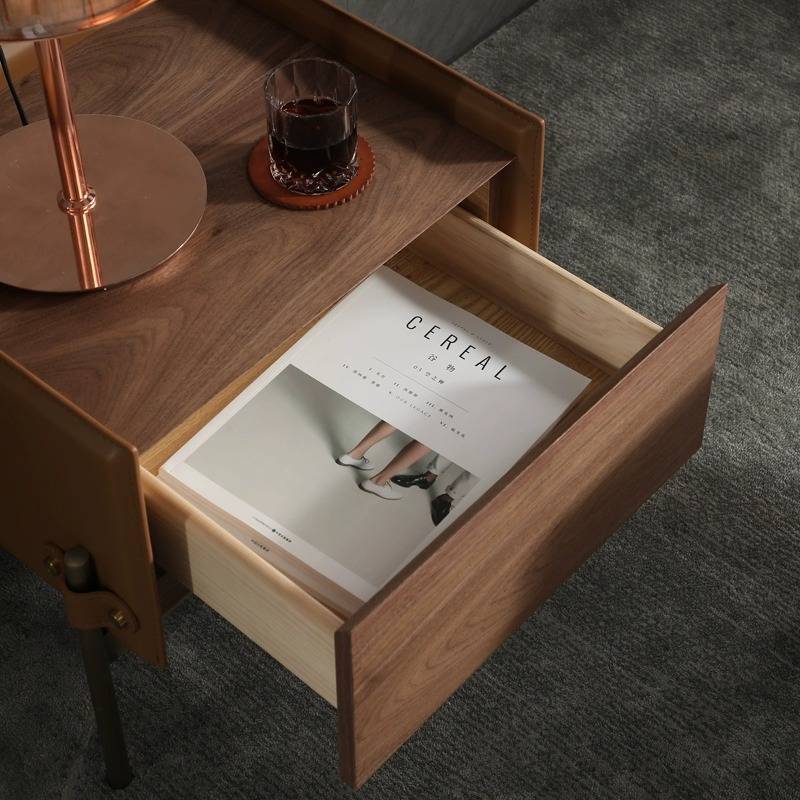Huayi saddle leather bedside cabinet new model 2023 saddle leather bedside cabinet creative narrow whole solid wood high -level sense net red