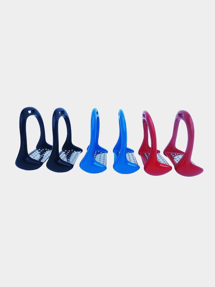 The horse's feet are safe with the horse's saddles and the horse's feet