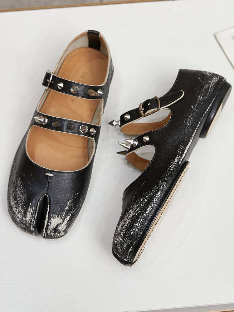 Star shoemaker split toe shoe women's tabi as old willow nail personality pork trotter shoes Maryzhen pork feet shoes female