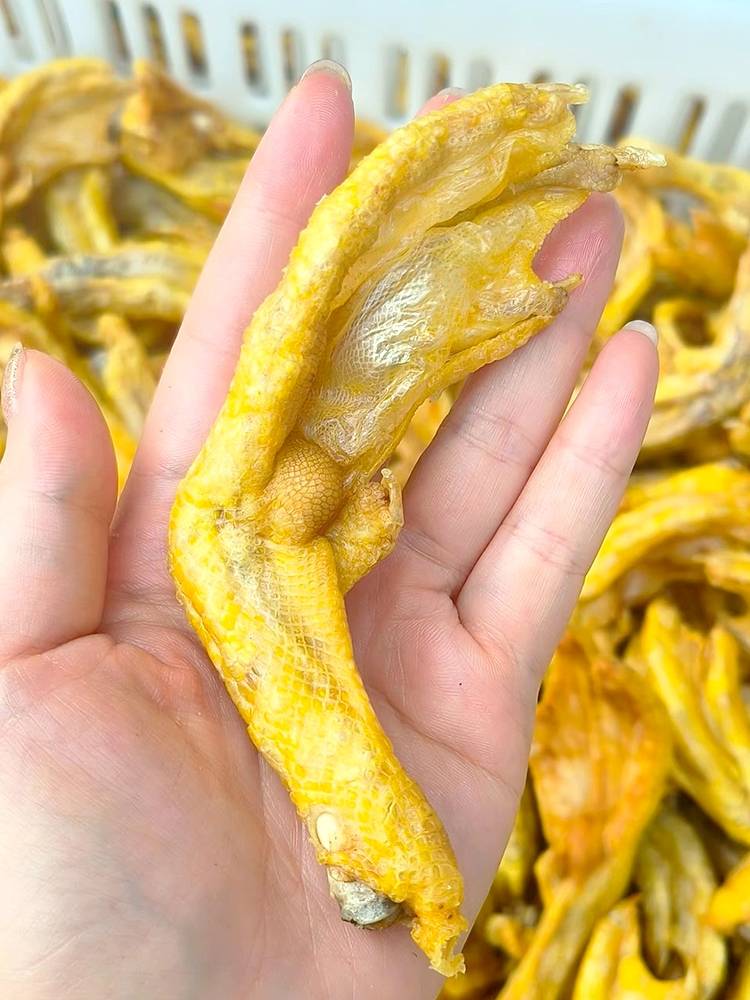 Liu Pinwei snail pink pink yellow skin large fried duck feet large fried pork feet chicken feet screwdriver powder with commercial