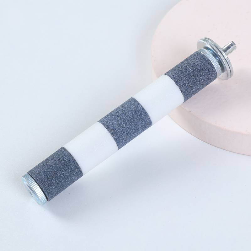 grey and white -- 15 and 2 cm in diameter