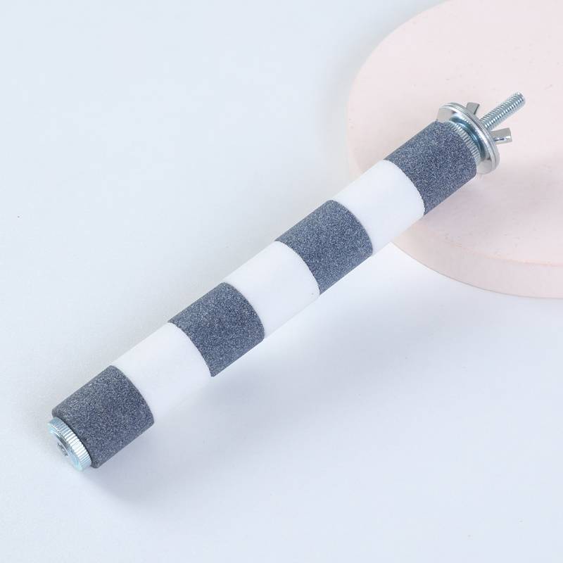 grey white -- 20 cm in diameter 2 cm