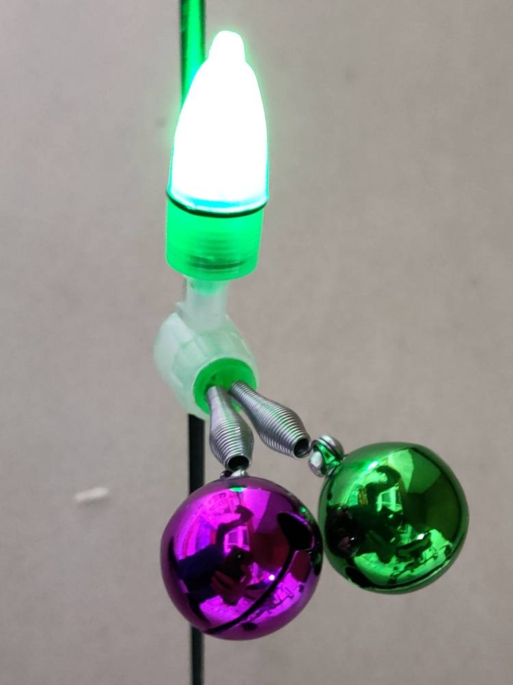 The bell-fishing pole with a high-sensitivity, very pure copper bell pole with a light-lighted night alarm