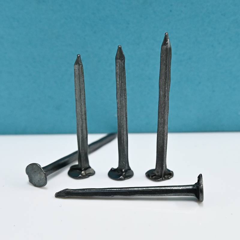 Shoe nails, black squares, shoe nails, pins, nails