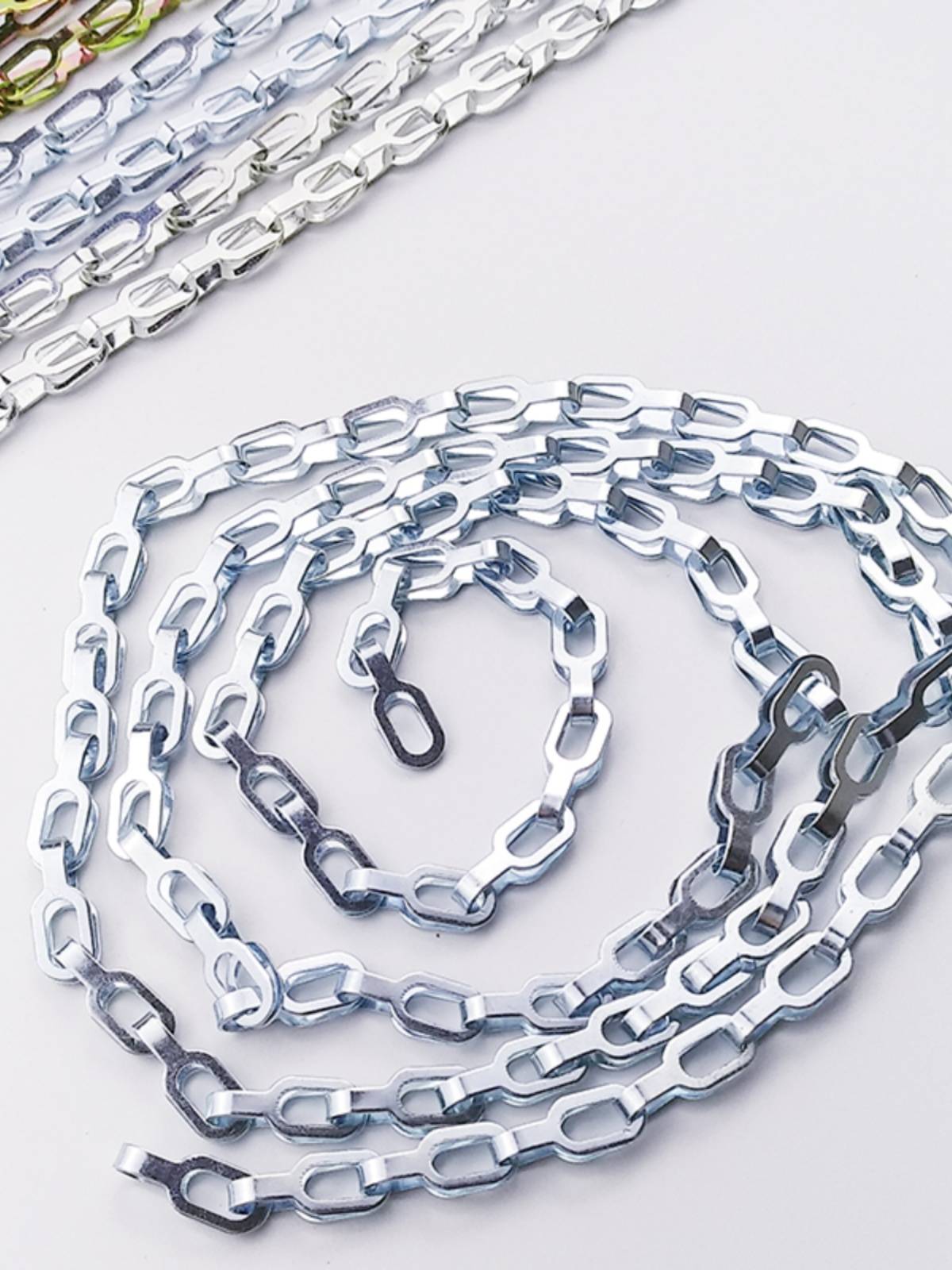 Spot iron board chain Plin -iron leather chain Pouring chain Melon seed chain car fuel tank water tank cover chain drawer security chain
