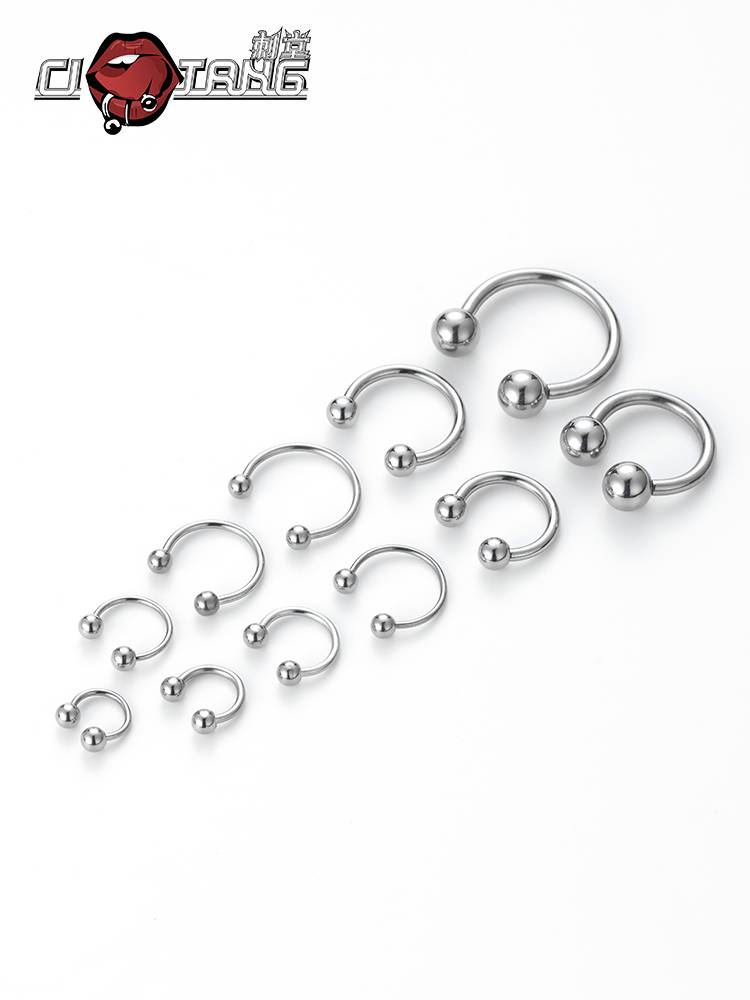 The titanium rim lips nailed to the horse's hooves' noses and noses nailed to the nipples' teeth belt