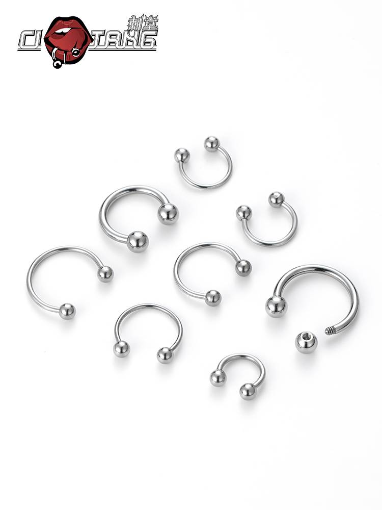 The titanium rim lips nailed to the horse's hooves' noses and noses nailed to the nipples' teeth belt