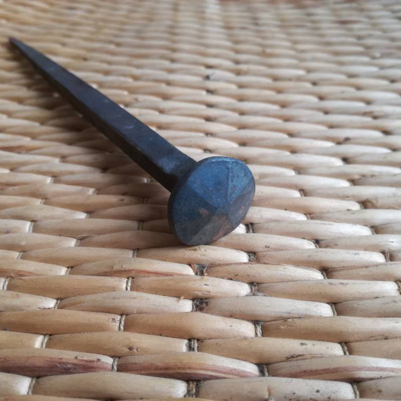 Blacksmith's ironing, life nails, coffin nails, old old nails, old nails, old nails